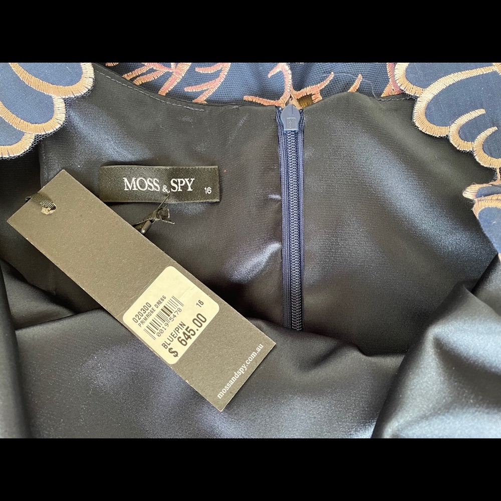 Moss & Spy Primrose dress - Picture 7 of 10